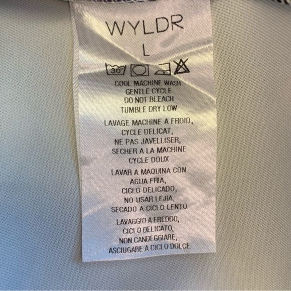 WYLDR multicoloured Watercolor Print pleated Mini skater circle Sz L NWT - Picture 9 of 11